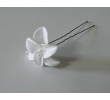 Шпилька с цветком "Лилия"